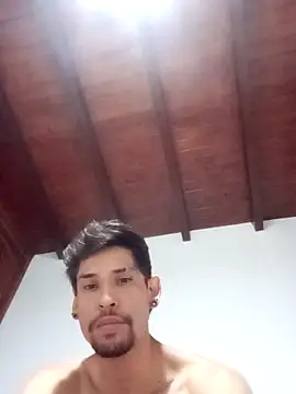 Snapshot of MaxHuston chatting on 03.17.26 MaxHuston online show from 03.17.26