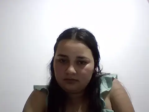 Snapshot of Luna_vera chatting on 10.26.25 Luna vera online show from 10.26.25
