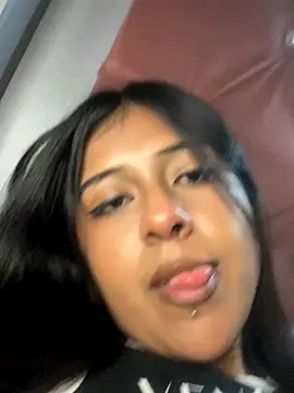 Snapshot of Alicia_Sanz chatting on 10.28.25 Alicia Sanz online show from 10.28.25