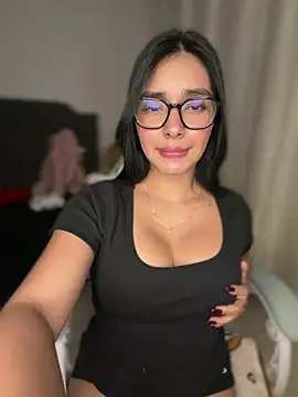 MiaSofia   online show from 05.04.26