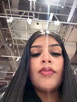 Lucianacuoper online show from 11.14.25