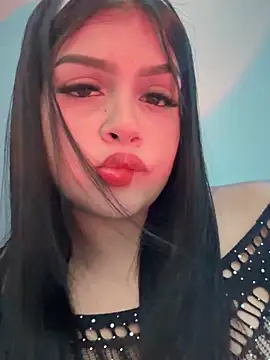 Lucianacuoper online show from 11.27.25