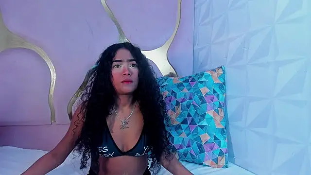 camilaqueenh online show from 10.21.25