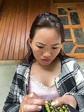 Snapshot of Saomai25 chatting on 10.24.25 Saomai25 online show from 10.24.25