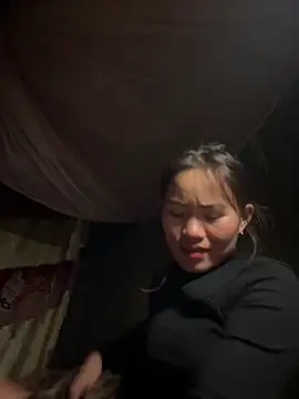 Snapshot of Saomai25 chatting on 11.27.25 Saomai25 online show from 11.27.25