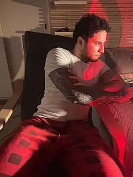 KevinWolf777 online show from 10.20.25