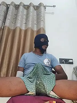 Snapshot of Mysterious_Prince chatting on 11.23.25 Mysterious Prince online show from 11.23.25