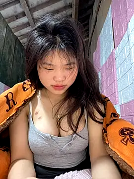 Snapshot of bumbaba chatting on 11.20.25 bumbaba online show from 11.20.25