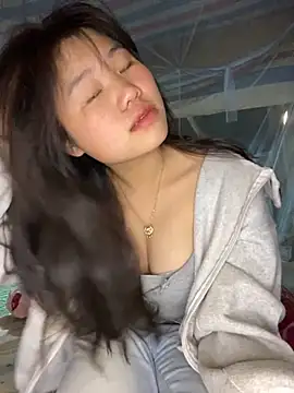 Snapshot of bumbaba chatting on 11.30.25 bumbaba online show from 11.30.25