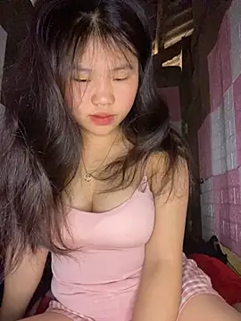 Snapshot of bumbaba chatting on 12.02.25 bumbaba online show from 12.02.25