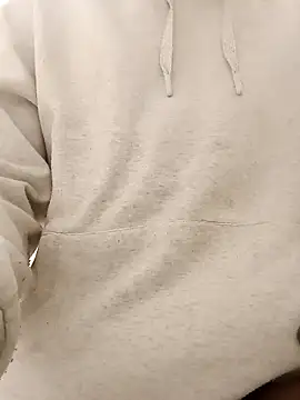 Snapshot of boujee_t chatting on 11.17.25 boujee t online show from 11.17.25