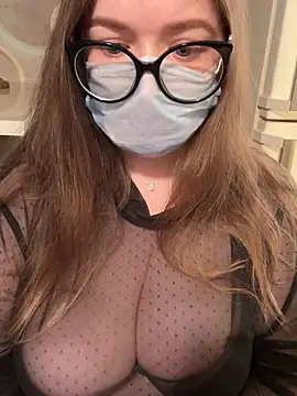 Snapshot of Curvy__Goddess chatting on 05.06.26 Curvy Goddess online show from 05.06.26