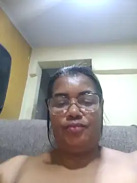 Snapshot of Pessoa54 chatting on 12.18.25 Pessoa54 online show from 12.18.25