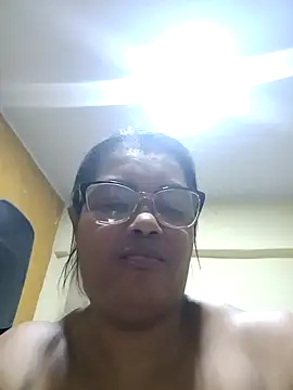 Snapshot of Pessoa54 chatting on 12.18.25 Pessoa54 online show from 12.18.25