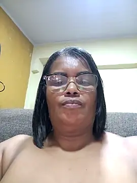 Snapshot of Pessoa54 chatting on 12.21.25 Pessoa54 online show from 12.21.25