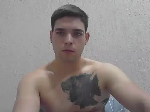 Snapshot of Zure-xxx chatting on 11.06.25 Zure-xxx online show from 11.06.25