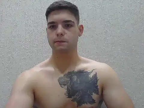 Snapshot of Zure-xxx chatting on 03.10.26 Zure-xxx online show from 03.10.26