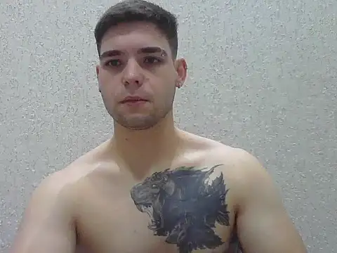 Snapshot of Zure-xxx chatting on 03.13.26 Zure-xxx online show from 03.13.26