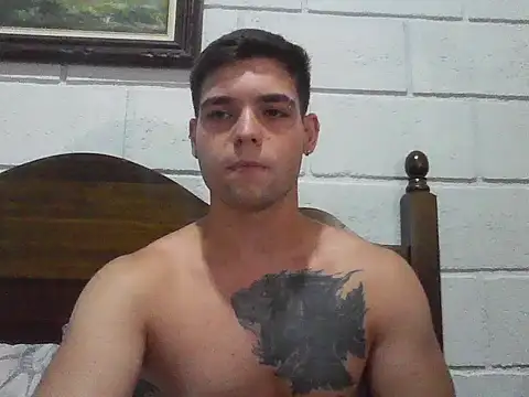 Snapshot of Zure-xxx chatting on 03.27.26 Zure-xxx online show from 03.27.26