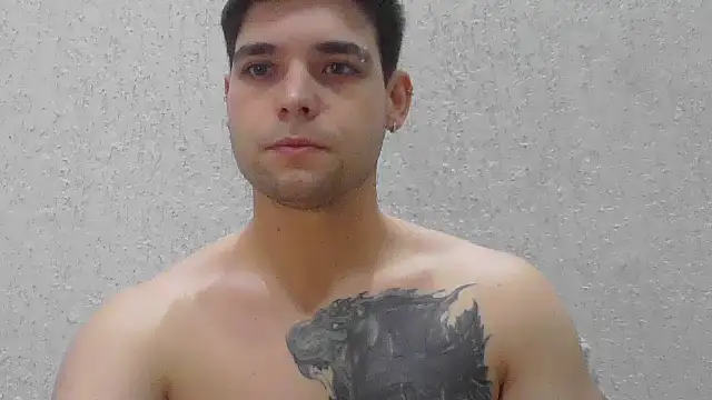 Snapshot of Zure-xxx chatting on 06.06.26 Zure-xxx online show from 06.06.26
