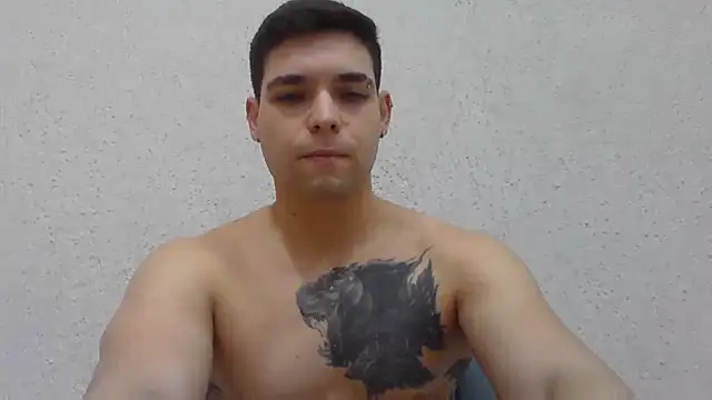 Snapshot of Zure-xxx chatting on 07.12.26 Zure-xxx online show from 07.12.26