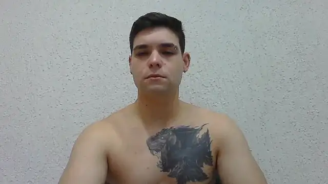 Snapshot of Zure-xxx chatting on 07.15.26 Zure-xxx online show from 07.15.26