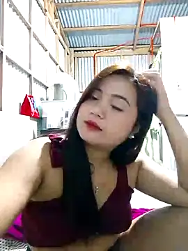 Snapshot of XxxHotCouples4u chatting on 11.06.25 XxxHotCouples4u online show from 11.06.25