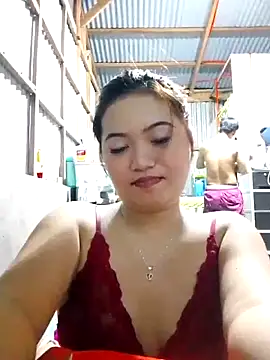 Snapshot of XxxHotCouples4u chatting on 11.12.25 XxxHotCouples4u online show from 11.12.25