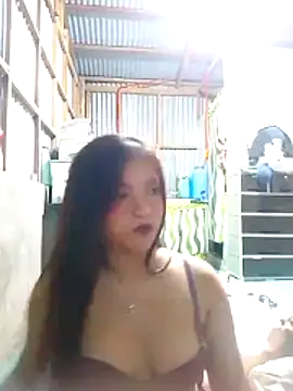 Snapshot of XxxHotCouples4u chatting on 11.15.25 XxxHotCouples4u online show from 11.15.25