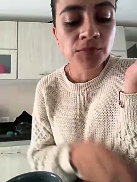 valentina herrrera online show from 10.27.25