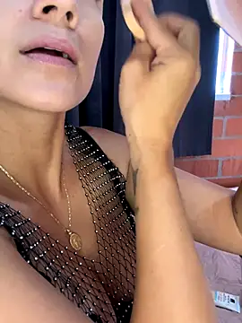 valentina herrrera online show from 11.16.25