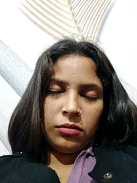 Snapshot of Anshika1431 chatting on 11.07.25 Anshika1431 online show from 11.07.25