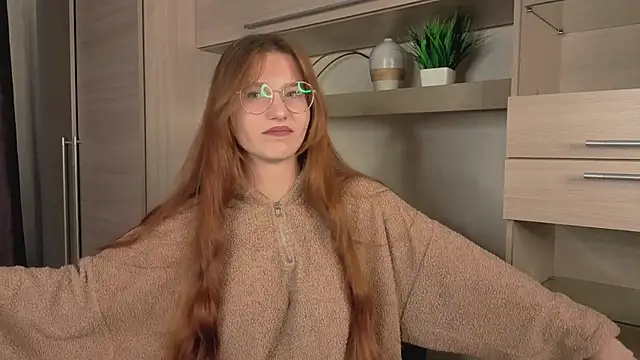 RachelColli online show from 11.02.25