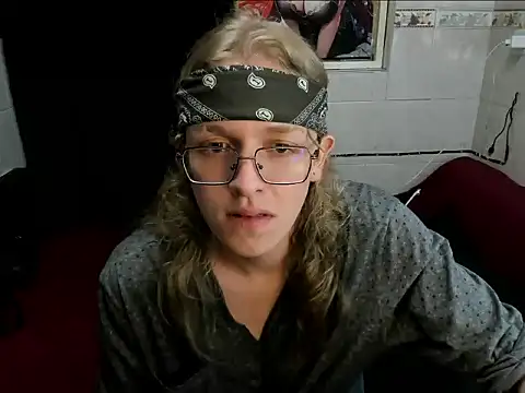 Snapshot of Bookjinn chatting on 01.12.26 Bookjinn online show from 01.12.26