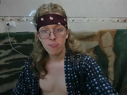 Snapshot of Bookjinn chatting on 02.04.26 Bookjinn online show from 02.04.26