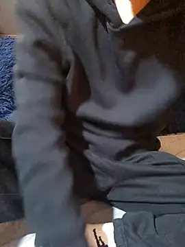 Snapshot of esmermoon chatting on 02.13.26 esmermoon online show from 02.13.26