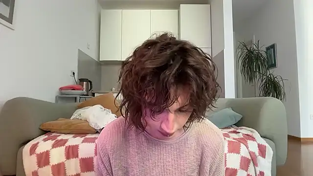 kira yoshika9e online show from 04.25.26