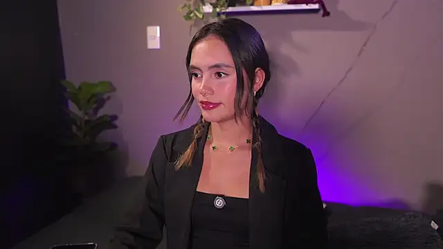 adahara miller17 online show from 12.04.25