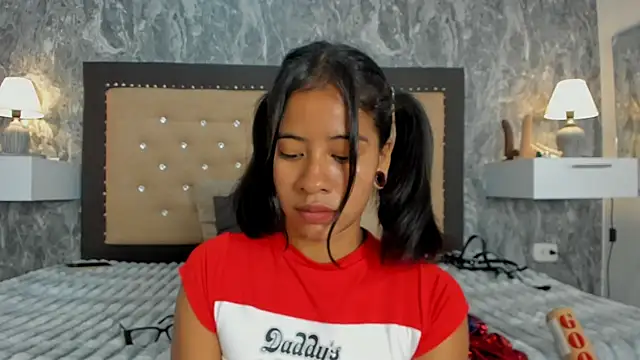 Snapshot of EuphoriaSavage chatting on 10.31.25 EuphoriaSavage online show from 10.31.25