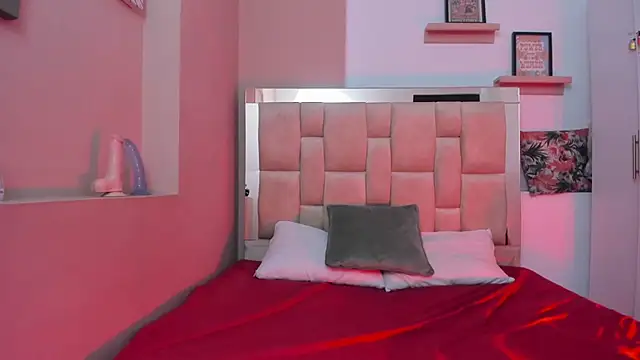 Eviiece online show from 11.22.25