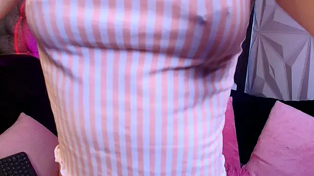 LiliBundy online show from 11.19.25