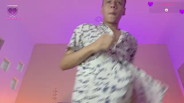 Xavier Fox    online show from 03.10.26