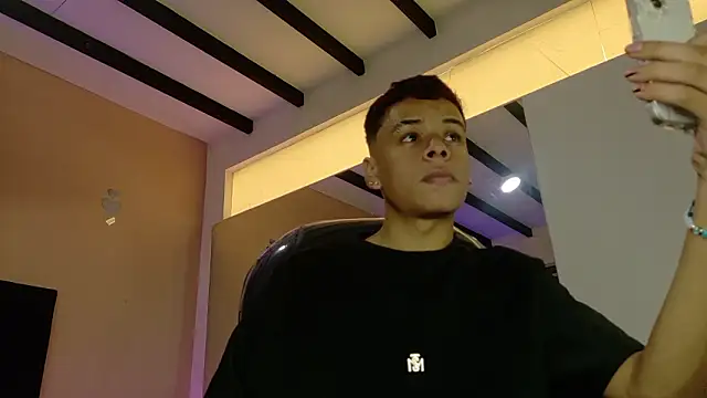 Xavier Fox    online show from 03.17.26