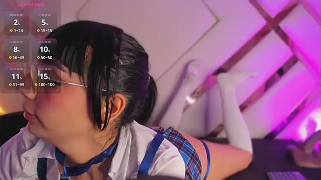 michelle cutee  online show from 03.04.26