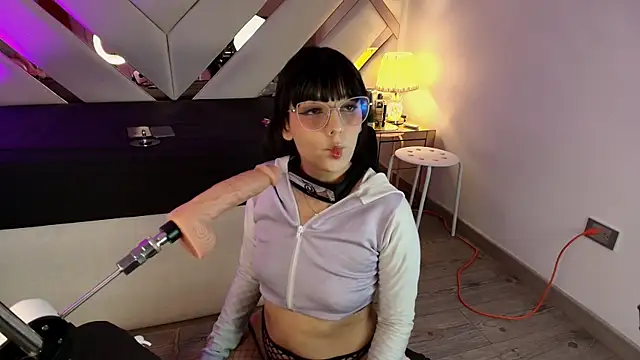 michelle cutee  online show from 06.28.26