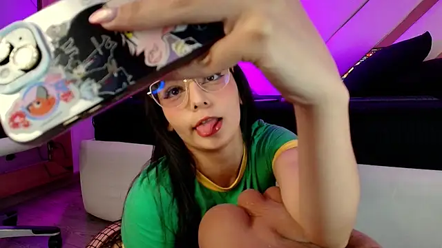 michelle cutee  online show from 06.29.26