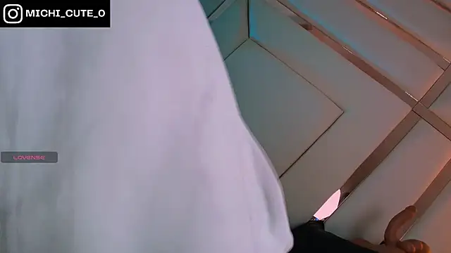 michelle cutee  online show from 07.28.26