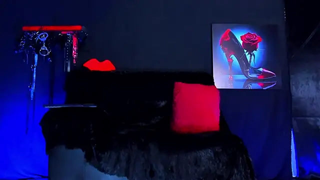 SharonnStones online show from 05.08.26