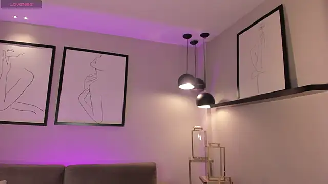 Snapshot of ChristineFord_ chatting on 12.15.25 ChristineFord online show from 12.15.25