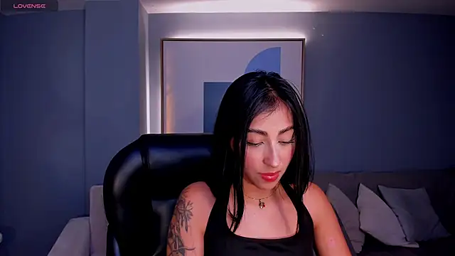 Snapshot of CelesteMoonX chatting on 05.08.26 CelesteMoonX online show from 05.08.26